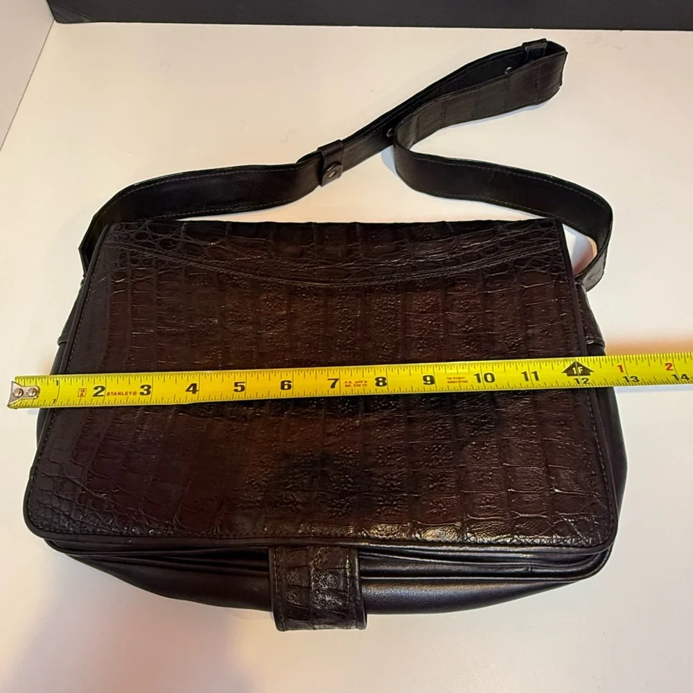Donna Karan New York Black Leather Messenger Style Shoulder Bag RARE